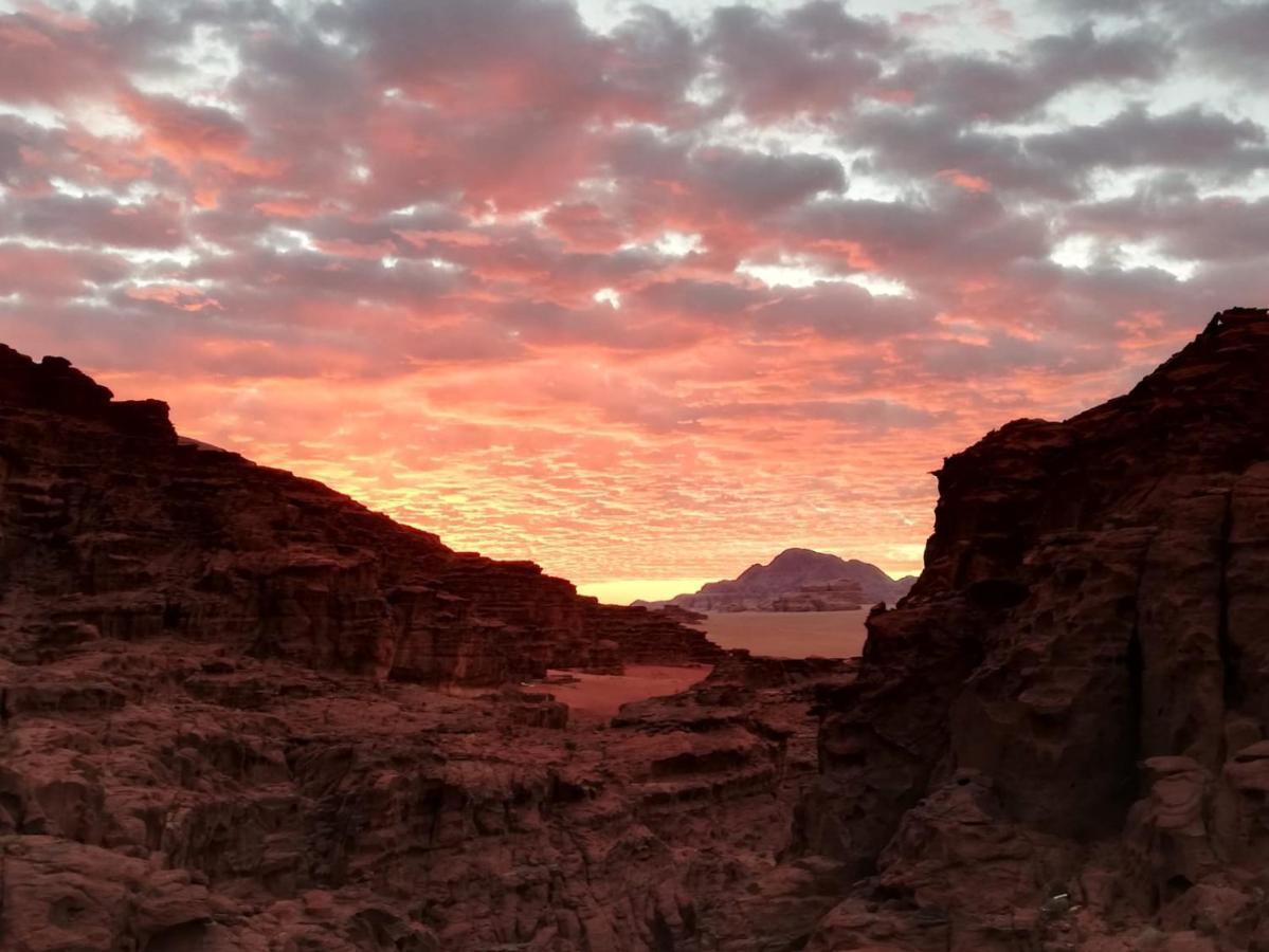 Hotel Red Planet Adventures Camp Wadi Rum Zewnętrze zdjęcie